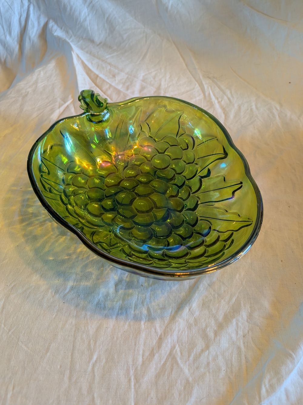 2/40$ Indiana Glass Green Iridescent Grape Leaf Bowl
